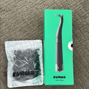 Flaus Electric Flosser with 135 floss head refills